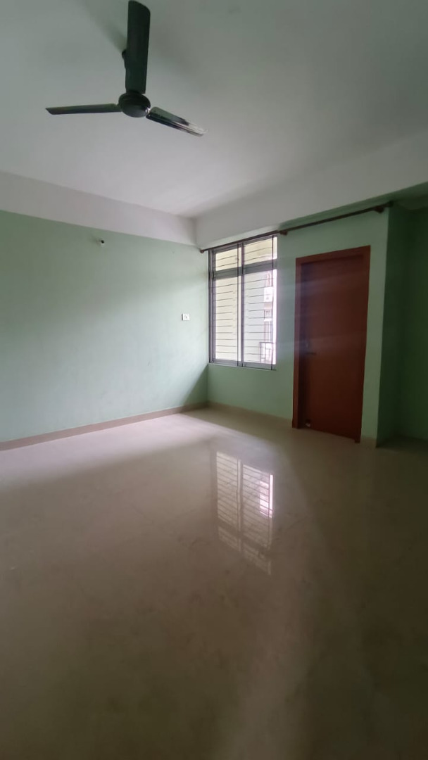 Unfurnished 3bhk in down town hospital, GS Road, Bormotoria, Guwahati, Assam, India for Rent